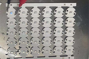 prendere tu per sapere PCB substrato